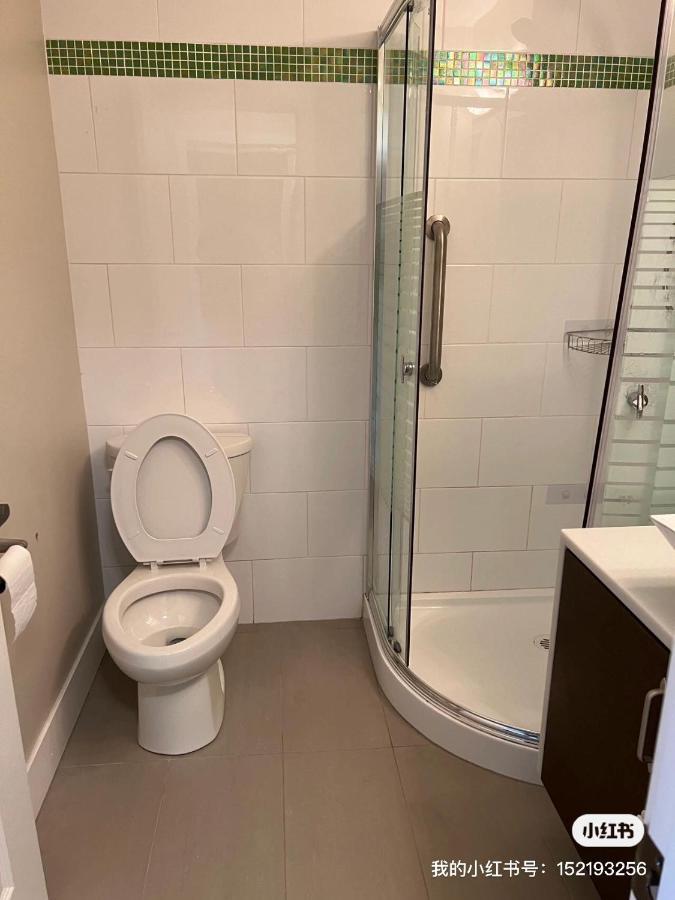 Spacious And Bright Large Suite With Separate Bathroom Ричмонд Екстер'єр фото